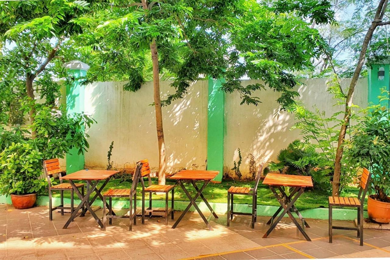 Rita Hotel Vung Tau Esterno foto